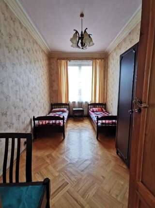Гостевой дом Guest House Top Floor Телави Стандартный двухместный номер с 1 кроватью или 2 отдельными кроватями-3